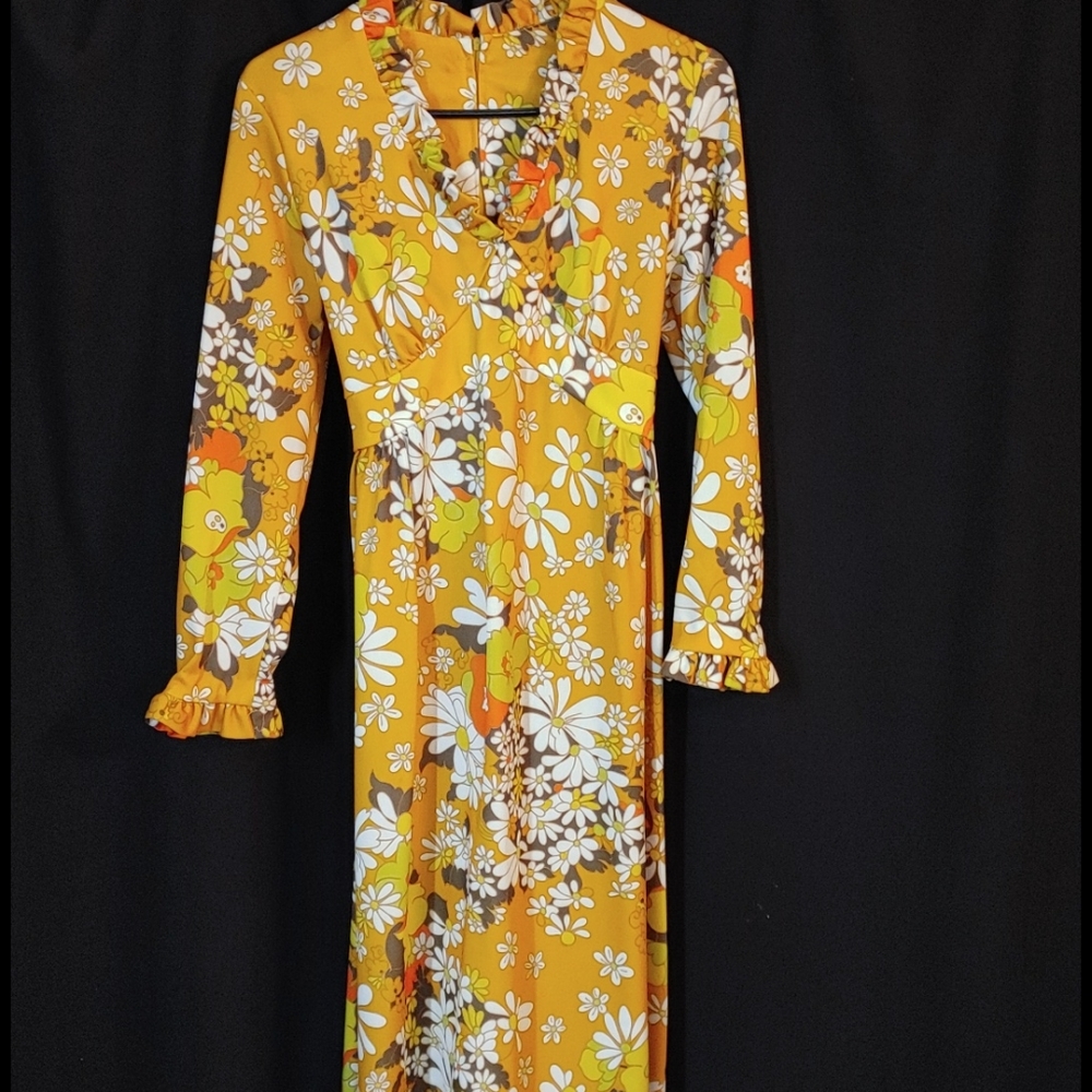 Vintage 1973 dress with zipper/sash multi color